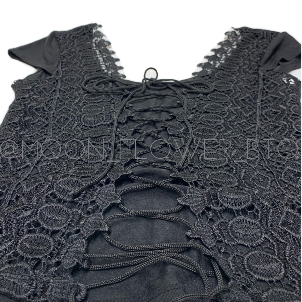 🔴SALE 3/$20🔴 High Demand Women's Knit Jersey Lace-up Back Tee - Picture 6 of 12